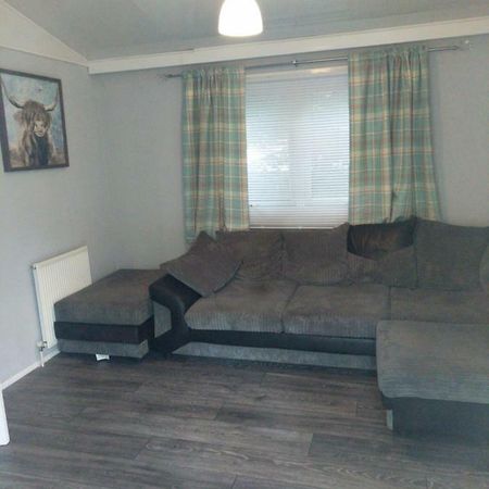 Tarrareoch Guest House Bathgate Exteriör bild