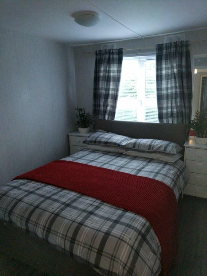 Tarrareoch Guest House Bathgate Exteriör bild